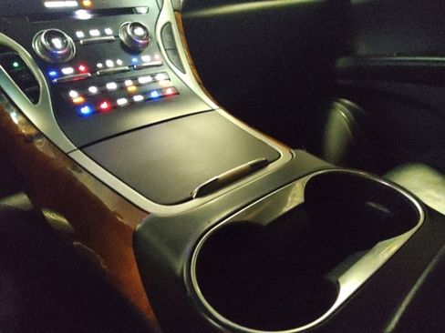 Used 2016 Lincoln MKX Reserve FWD image 26