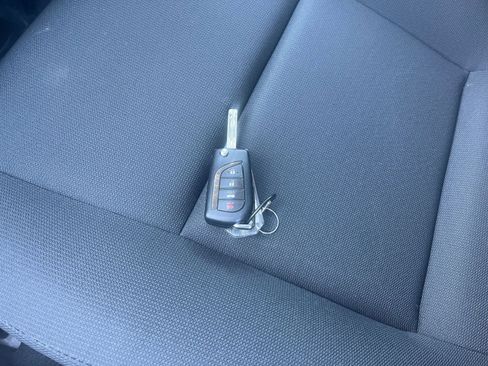 Used 2025 Toyota Corolla LE FWD image 21