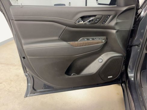 Used 2023 GMC Acadia Denali w/ Denali Ultimate Package image 20