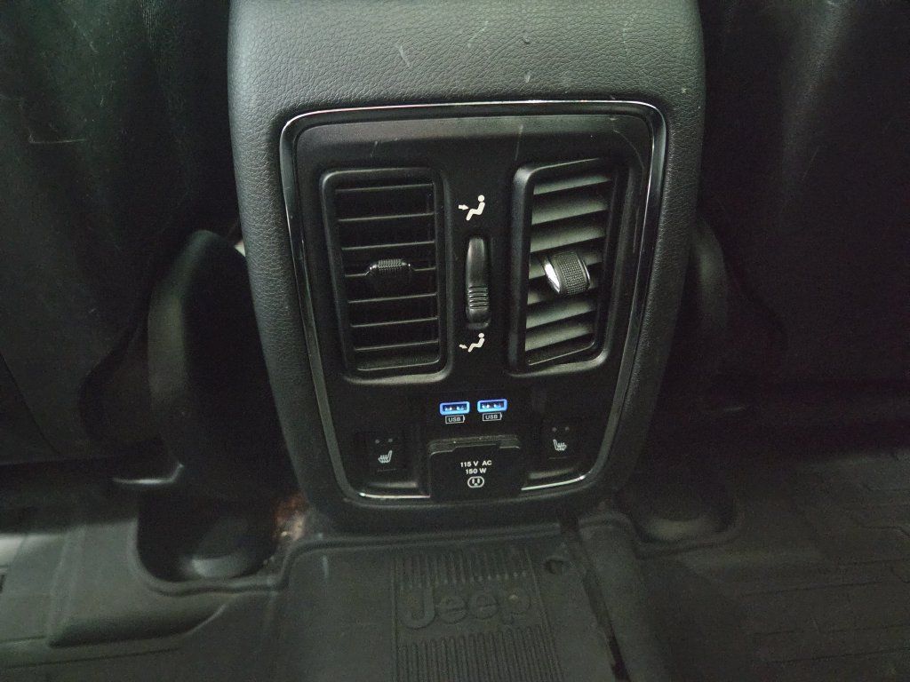 Used 2018 Jeep Grand Cherokee Limited w/ Luxury Group II AWD/4WD image 26