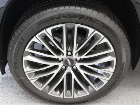 New 2026 GMC Terrain Denali w/ LPO, Black Badging Package AWD/4WD image 27