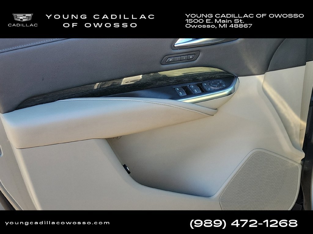 Used 2023 Cadillac XT4 Premium Luxury w/ Cold Weather Package AWD/4WD image 25