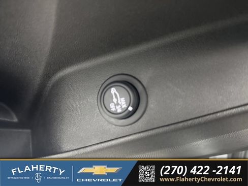 Used 2024 Chevrolet Equinox LT w/ LPO, Floor Liner Package FWD image 21