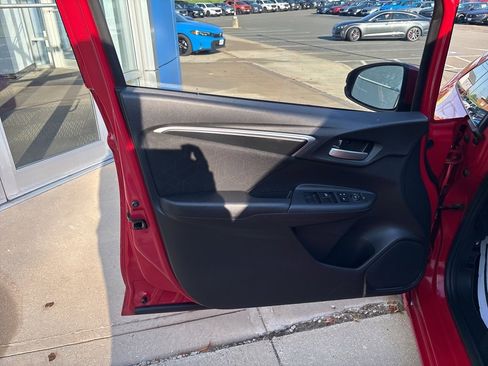 Used 2016 Honda Fit EX image 11
