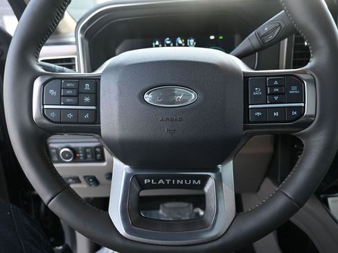 New 2026 Ford F450 Platinum w/ Platinum Plus Package image 34