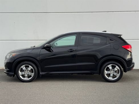 Used 2017 Honda HR-V EX-L image 4