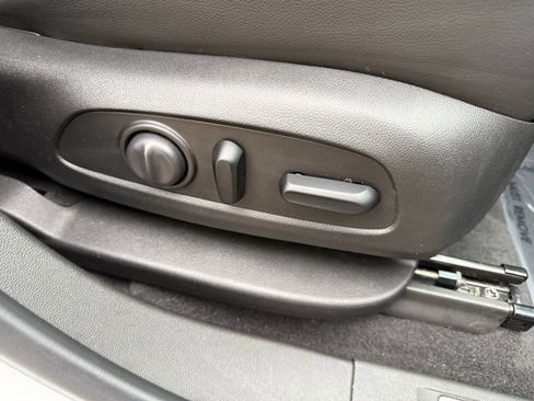 Used 2021 GMC Acadia Denali w/ Denali Ultimate Package image 48