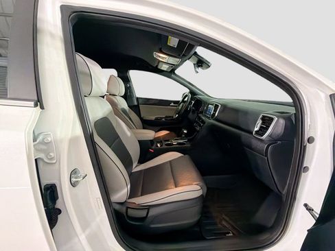 Used 2019 Kia Sportage EX w/ EX Sport Appearance Package FWD image 32