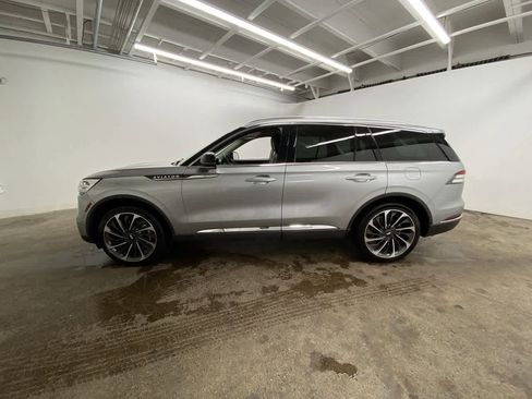 Used 2020 Lincoln Aviator Reserve w/ Equipment Group 202A image 3