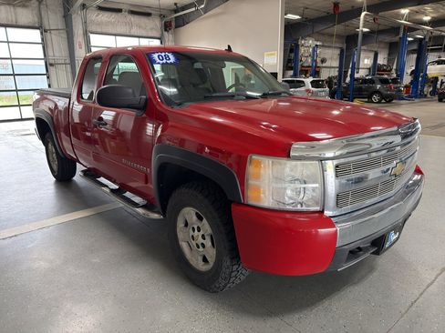 Used 2008 Chevrolet Silverado 1500 LT w/ Power Pack Plus AWD/4WD image 4