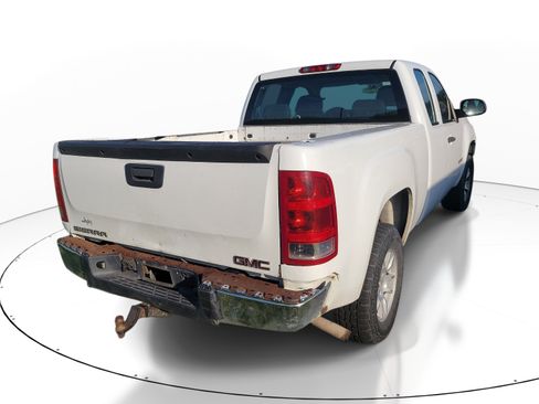 Used 2010 GMC Sierra 1500 W/T RWD image 4