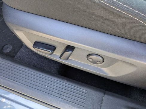 Used 2025 Nissan Rogue SV image 13