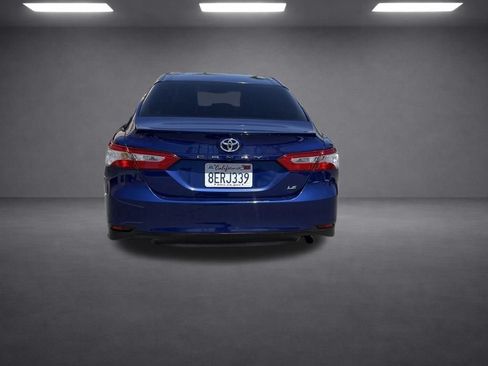 Used 2018 Toyota Camry LE FWD image 27