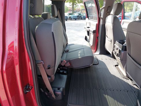 Used 2019 Ford F150 XLT w/ Equipment Group 302A Luxury AWD/4WD image 13