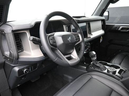 New 2026 Ford Bronco Outer Banks AWD/4WD image 18