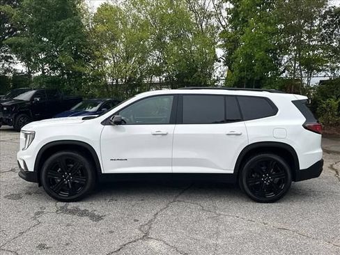 New 2026 GMC Acadia Elevation w/ Black Edition FWD image 7