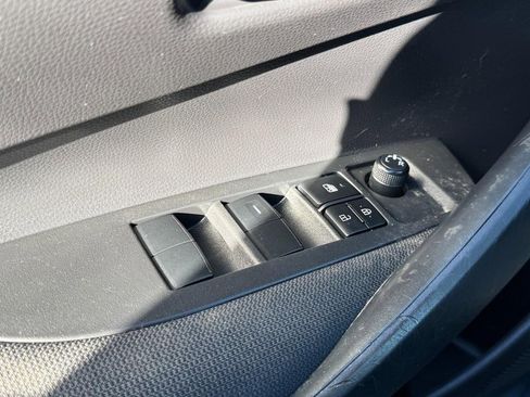 Certified 2022 Toyota Corolla LE image 23