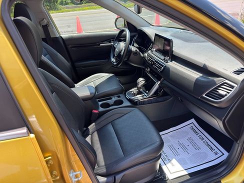 Used 2022 Kia Seltos SX w/ Sunroof Package AWD/4WD image 34