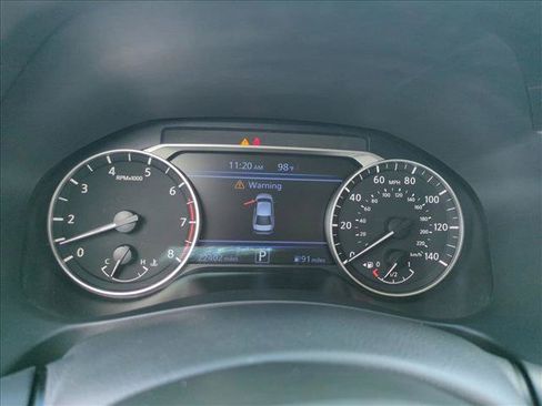 Used 2022 Nissan Altima 2.5 SV FWD image 11