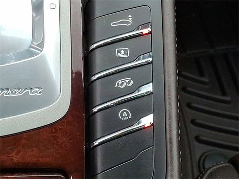 Used 2010 Porsche Panamera Turbo image 23