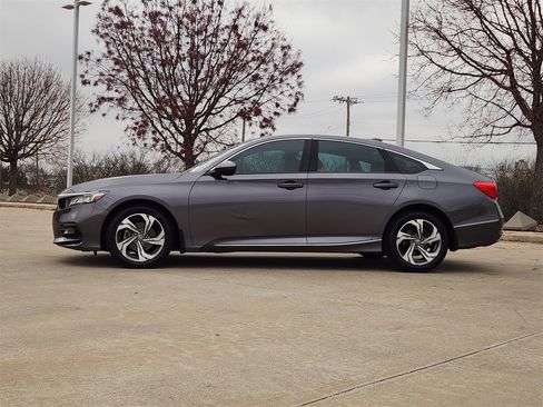 Certified 2019 Honda Accord EX image 4