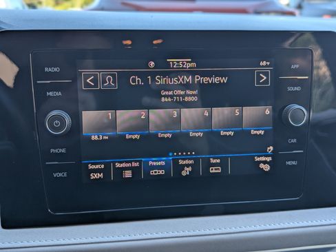 Used 2025 Volkswagen Taos SE image 24