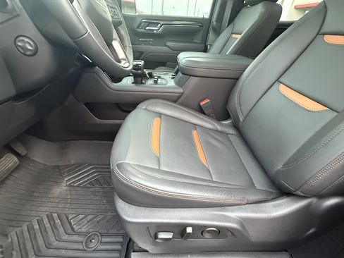 Used 2025 GMC Sierra 1500 AT4 w/ AT4 Premium Package image 23