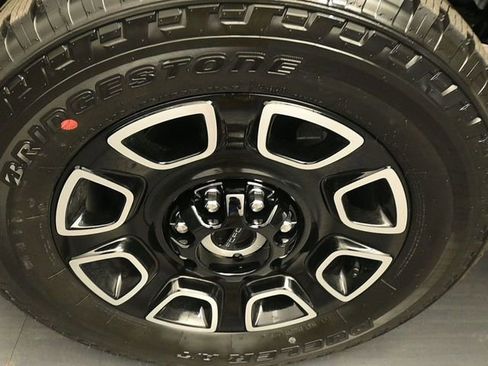 New 2026 Ford F350 Platinum w/ FX4 Off-Road Package image 16