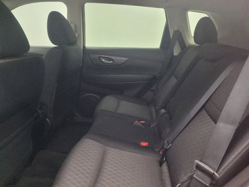 Used 2017 Nissan Rogue S FWD image 18