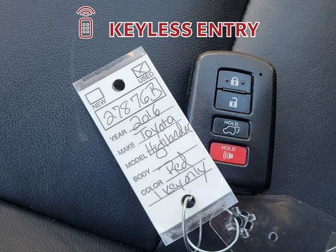 Used 2016 Toyota Highlander XLE image 32