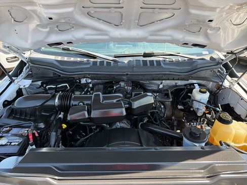 Used 2019 Ford F250 XL w/ Power Equipment Group AWD/4WD image 8