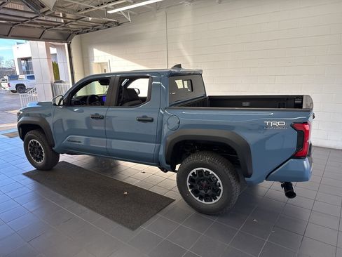 New 2026 Toyota Tacoma TRD Off-Road image 5