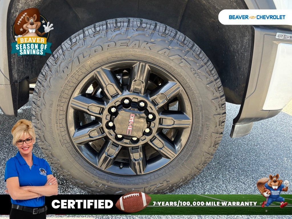 Used 2024 GMC Sierra 2500 AT4 w/ AT4 Premium Plus Package AWD/4WD image 10