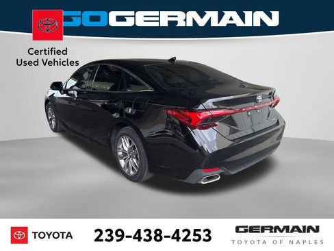 Certified 2019 Toyota Avalon XLE w/ Moonroof Package image 4