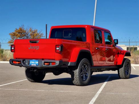 New 2025 Jeep Gladiator Mojave image 3