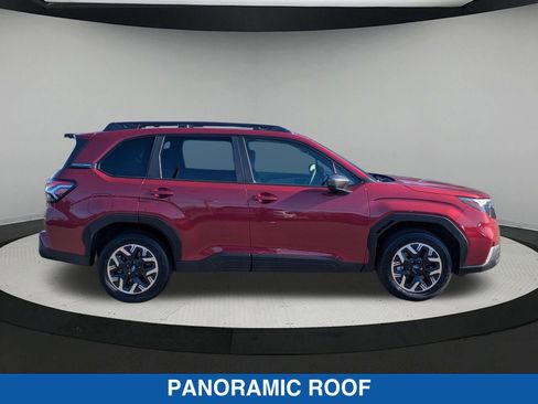 Certified 2025 Subaru Forester Premium image 2