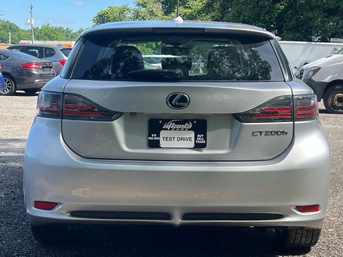 Used 2011 Lexus CT 200h Premium w/ Premium Audio Pkg FWD image 4