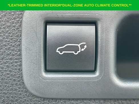 Used 2020 Toyota Highlander Platinum AWD/4WD image 12