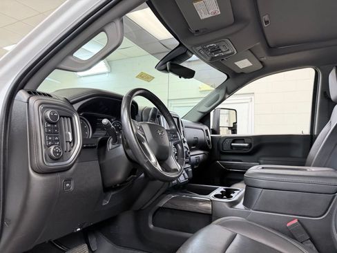 Used 2022 Chevrolet Silverado 2500 LTZ w/ LTZ Plus Package AWD/4WD image 20