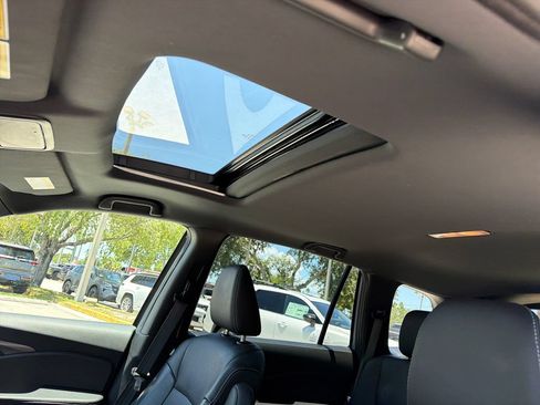 Used 2023 Honda Passport EX-L image 16