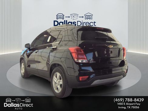 Used 2019 Chevrolet Trax LT w/ LT Convenience Package image 8