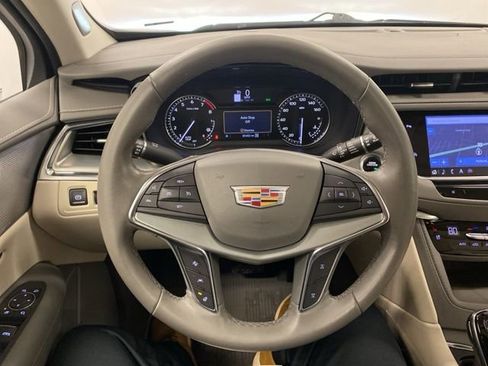 Used 2021 Cadillac XT5 Premium Luxury w/ LPO, Floor Liner Package image 18
