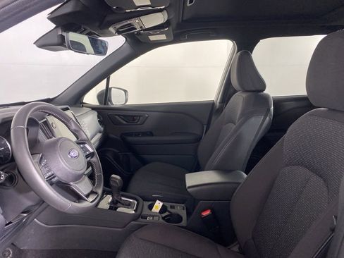 Certified 2025 Subaru Forester Premium AWD/4WD image 14