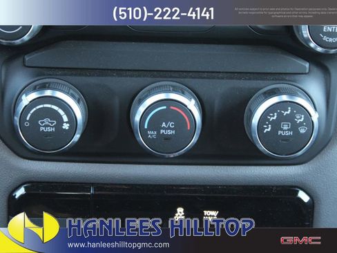 Used 2022 RAM 1500 4x4 Crew Cab image 23