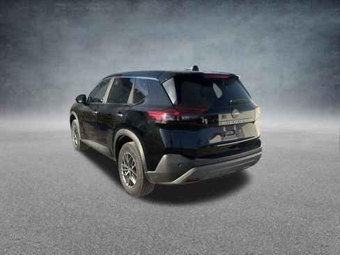 Used 2023 Nissan Rogue S image 35