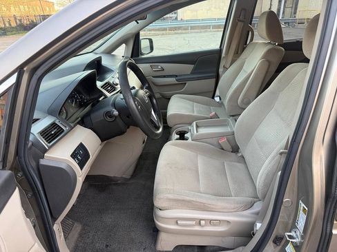 Used 2011 Honda Odyssey EX image 9