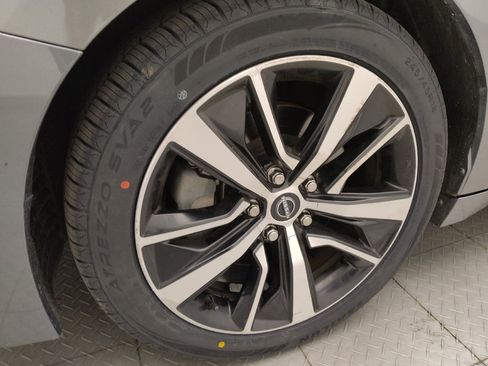Used 2023 Nissan Maxima SV w/ Floor Mat Group FWD image 31