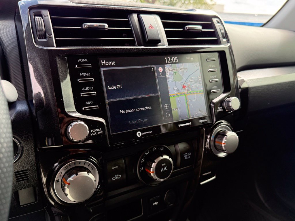 Used 2023 Toyota 4Runner TRD Off-Road AWD/4WD image 19
