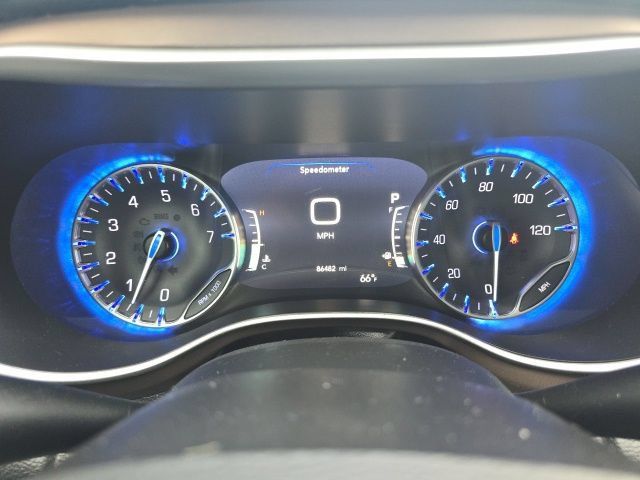 Used 2019 Chrysler Pacifica Touring-L w/ Advanced Safetytec Group FWD image 24