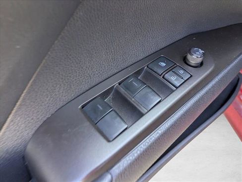 Used 2022 Toyota Camry LE image 12